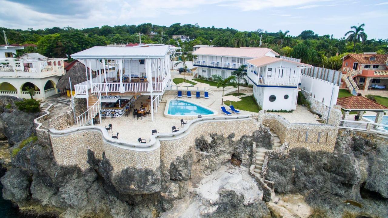 Begona Cliff Hotel เนกริล ภายนอก รูปภาพ