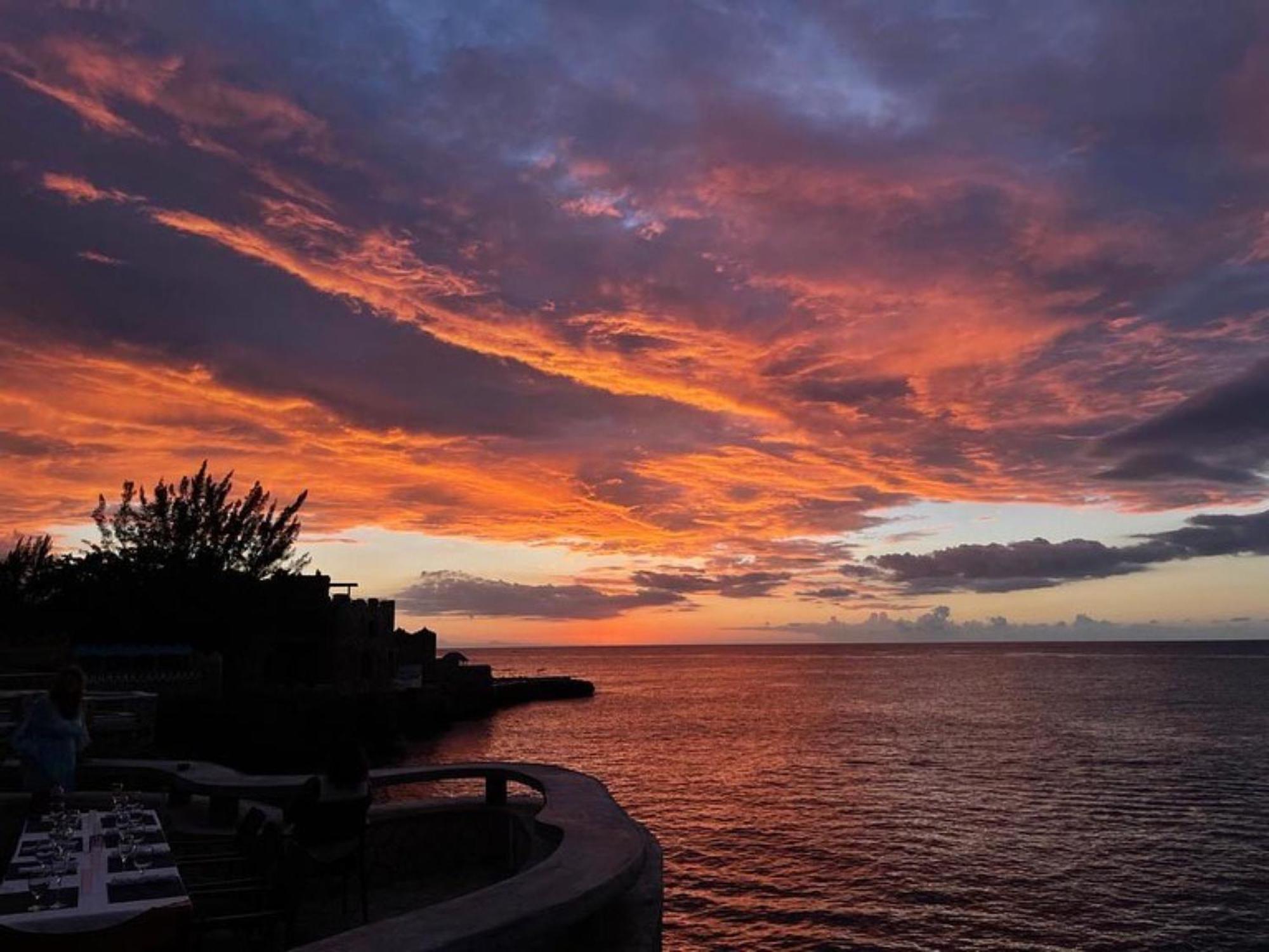 Begona Cliff Hotel เนกริล ภายนอก รูปภาพ