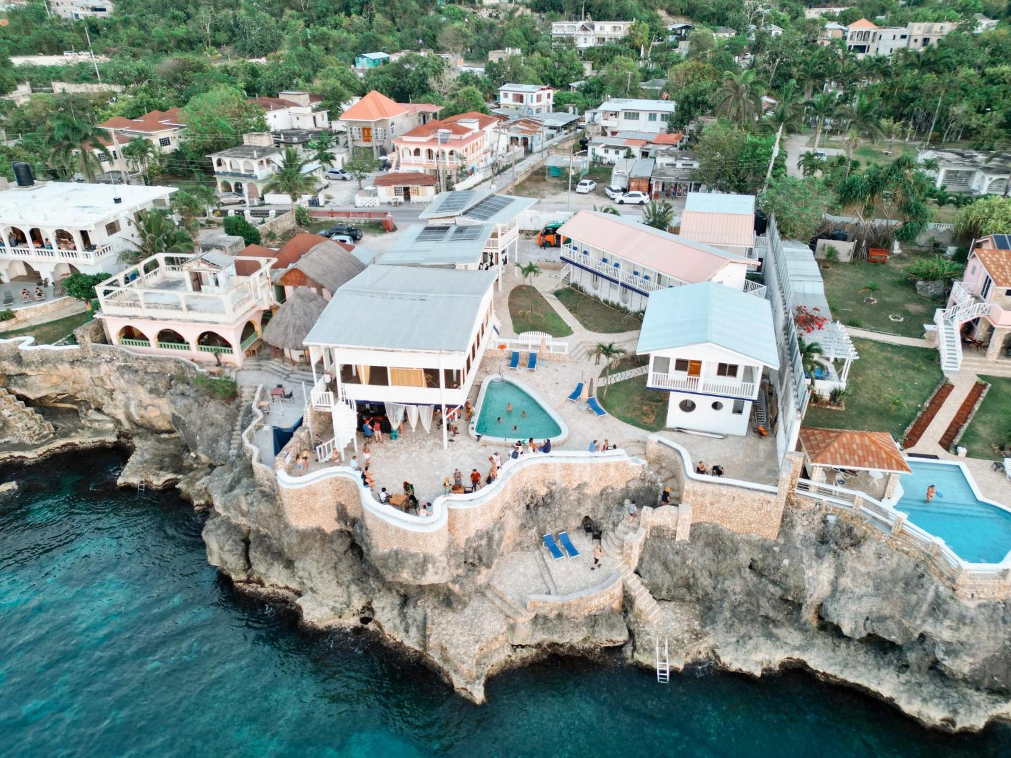 Begona Cliff Hotel เนกริล ภายนอก รูปภาพ